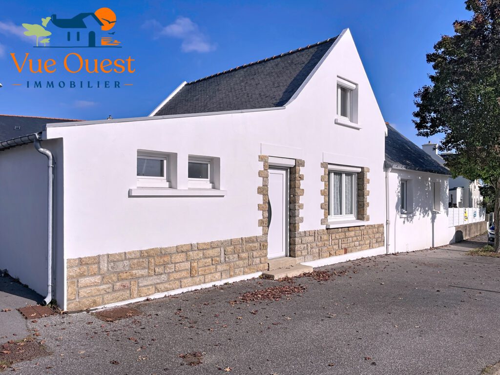 MERLEVENEZ - Maisonnette sur terrain de 700m²