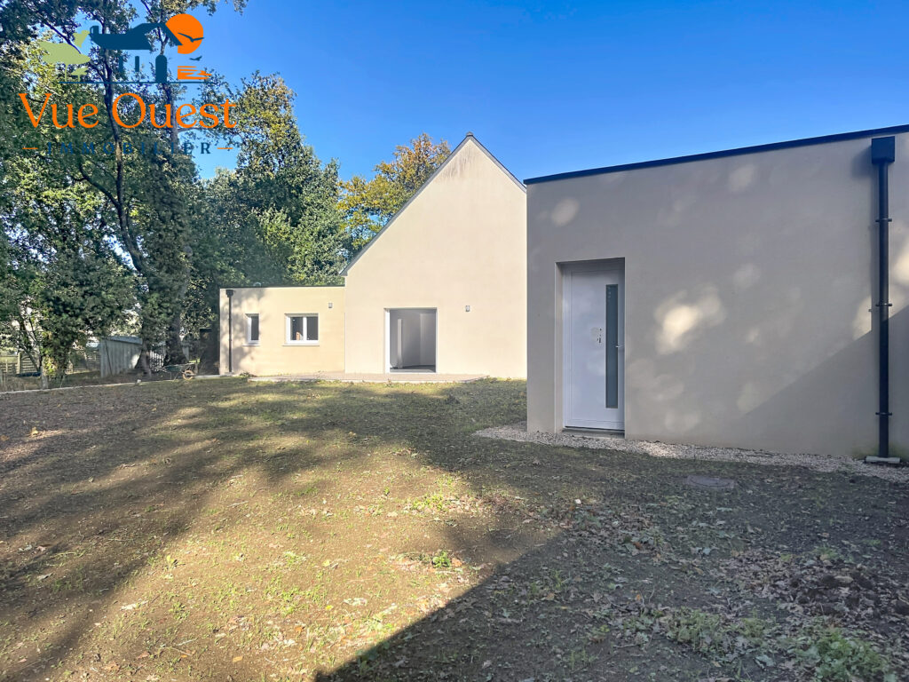 MERLEVENEZ - Le Bourg - Maison avec suite parentale au plain-pied - 438 900 € (FAI)